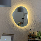 Espejo LED orgánico 75 x 58 cm